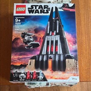 LEGO Star Wars Darth Vader's Castle Set - Black, Red, and Gray